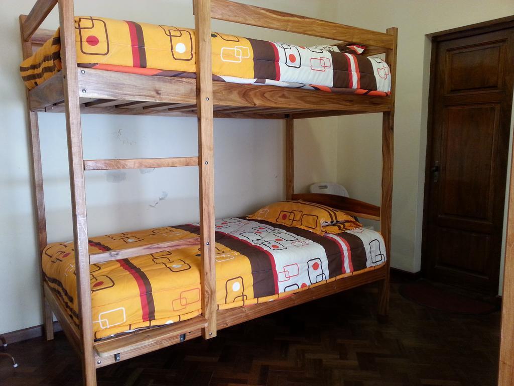 Villa Oropeza Guest House Sucre Habitación foto