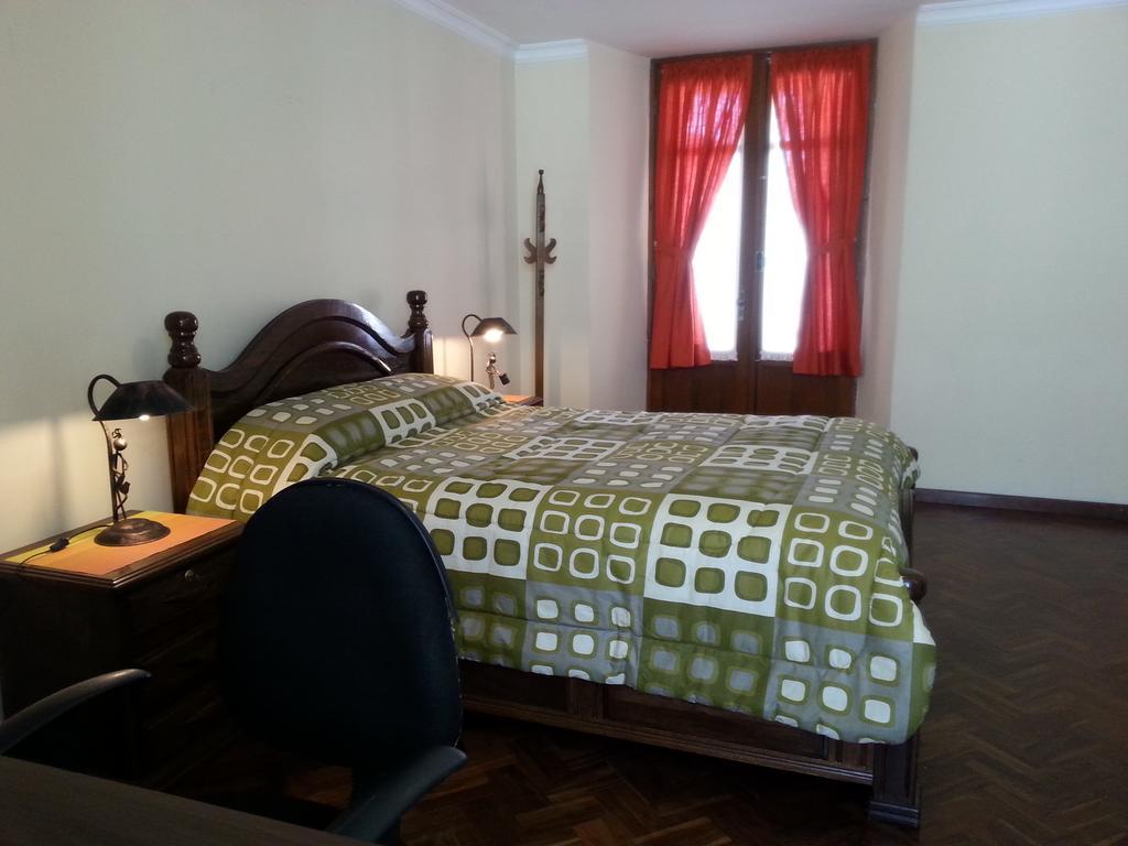 Villa Oropeza Guest House Sucre Habitación foto